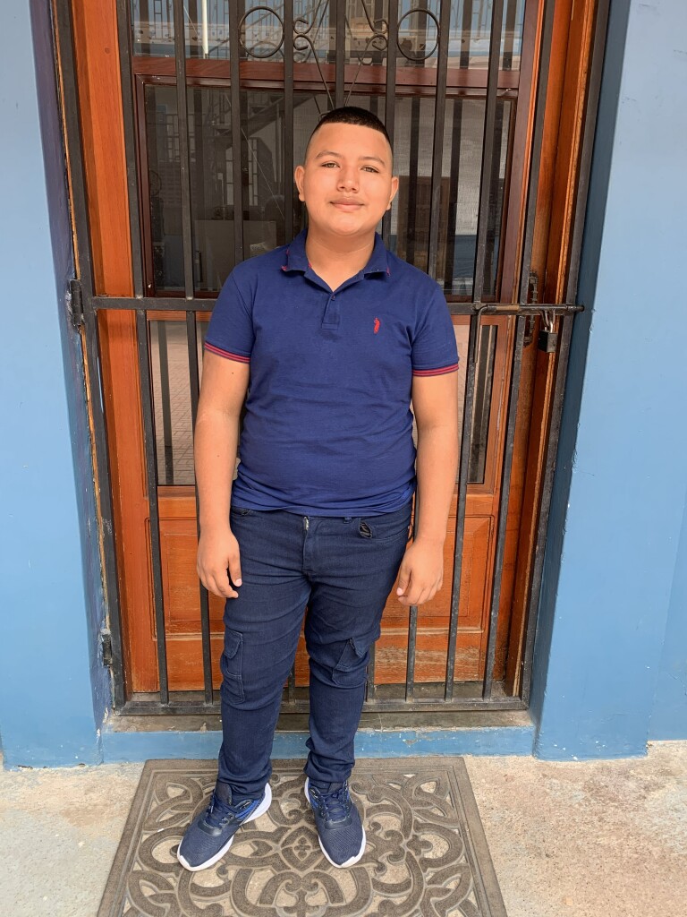 #10585 Yellsyn Heriberto Montecino